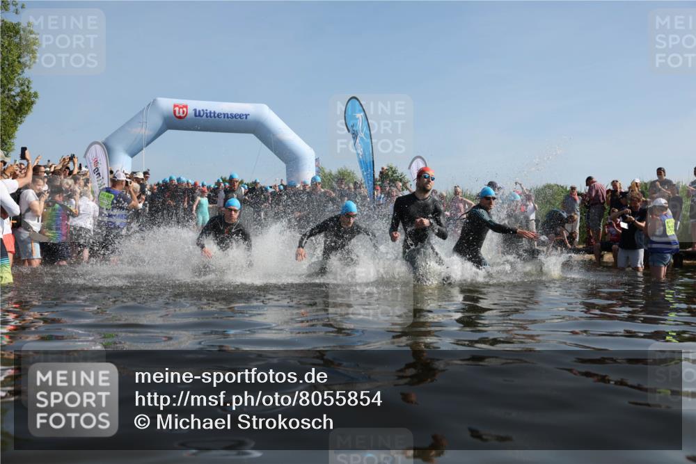 22.06.2025 - Viking Triathlon Michael Strokosch http://msf.ph/oto/8055854 22.06.2025 10:00:13 Schwimmen 2, 4, 10, 49, 100, 122, 329, 420, 485, 521, 544, 609 meine-sportfotos.de