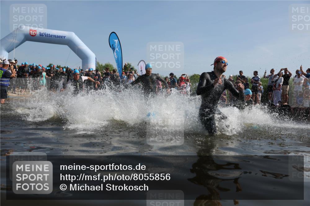 22.06.2025 - Viking Triathlon Michael Strokosch http://msf.ph/oto/8055856 22.06.2025 10:00:14 Schwimmen 2, 4, 10, 49, 100, 122, 329, 420, 485, 521, 544, 609, 611 meine-sportfotos.de