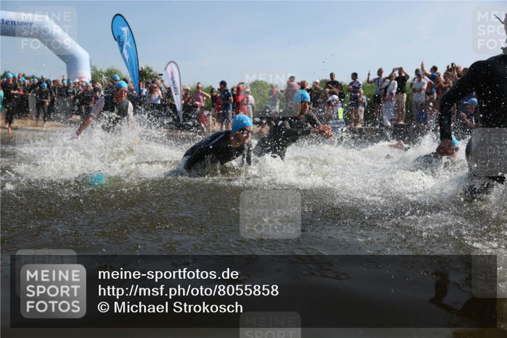 22.06.2025 - Viking Triathlon Michael Strokosch http://msf.ph/oto/8055858 22.06.2025 10:00:15 Schwimmen 2, 4, 10, 49, 81, 100, 122, 329, 420, 485, 521, 544, 609, 611 meine-sportfotos.de