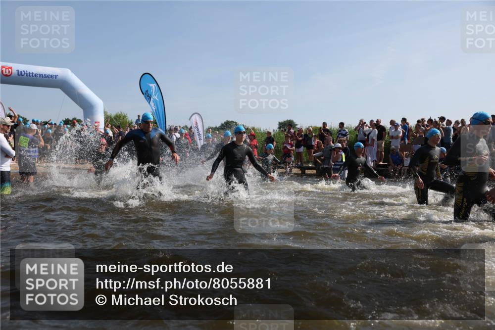 22.06.2025 - Viking Triathlon Michael Strokosch http://msf.ph/oto/8055881 22.06.2025 10:00:27 Schwimmen 1, 6, 10, 13, 14, 15, 28, 30, 46, 49, 52, 81, 152, 175, 176, 198, 230, 286, 288, 367, 374, 420, 455, 473, 534, 557, 610, 611, 617, 661 meine-sportfotos.de
