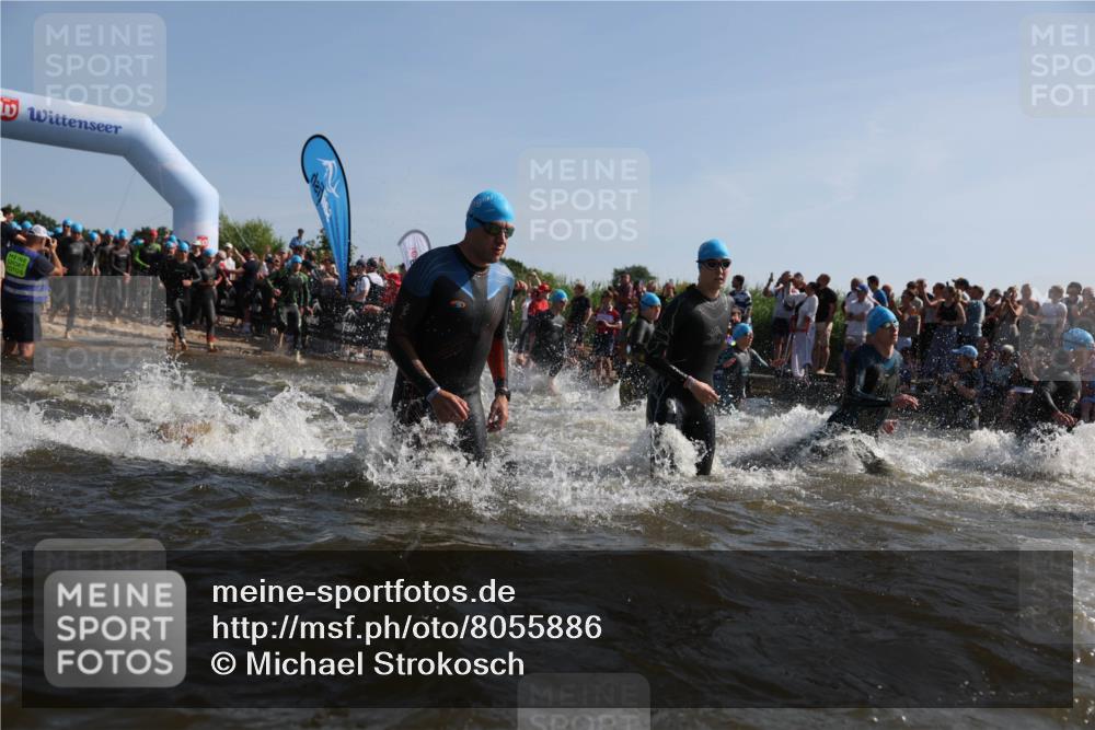22.06.2025 - Viking Triathlon Michael Strokosch http://msf.ph/oto/8055886 22.06.2025 10:00:28 Schwimmen 1, 6, 13, 14, 15, 28, 30, 46, 52, 81, 152, 175, 176, 198, 230, 286, 288, 367, 374, 401, 455, 473, 534, 557, 610, 611, 617, 623, 661 meine-sportfotos.de