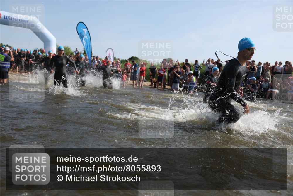 22.06.2025 - Viking Triathlon Michael Strokosch http://msf.ph/oto/8055893 22.06.2025 10:00:33 Schwimmen 1, 6, 7, 11, 13, 14, 30, 45, 46, 52, 87, 152, 176, 178, 196, 198, 200, 230, 286, 374, 401, 526, 534, 623, 628, 641, 642, 651, 661 meine-sportfotos.de