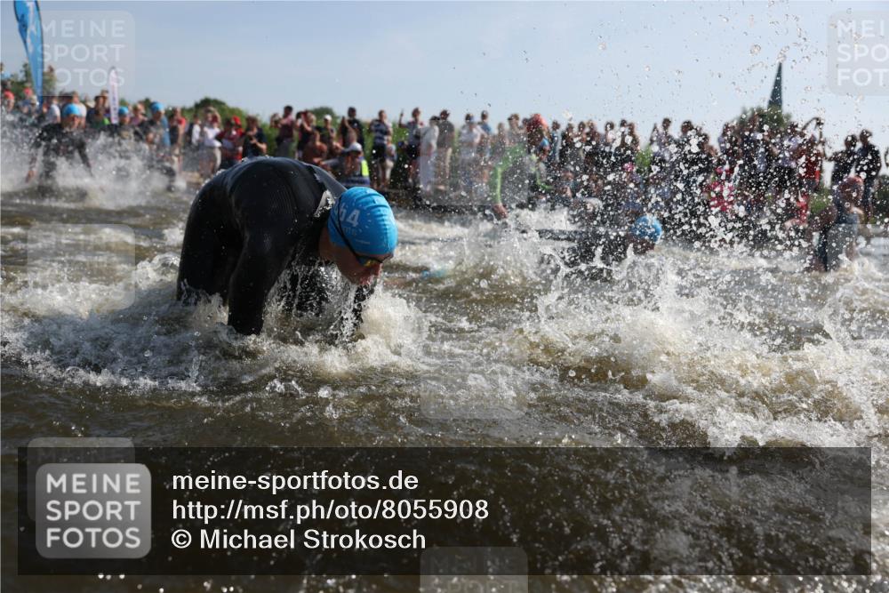 22.06.2025 - Viking Triathlon Michael Strokosch http://msf.ph/oto/8055908 22.06.2025 10:00:41 Schwimmen 7, 8, 9, 11, 45, 87, 145, 178, 184, 196, 200, 289, 306, 368, 401, 414, 491, 526, 612, 613, 616, 623, 628, 630, 641, 642, 651 meine-sportfotos.de