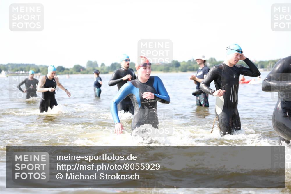 22.06.2025 - Viking Triathlon Michael Strokosch http://msf.ph/oto/8055929 22.06.2025 10:29:02 Schwimmen 7, 12, 15, 152, 200, 310, 384, 414, 443, 604, 628 meine-sportfotos.de