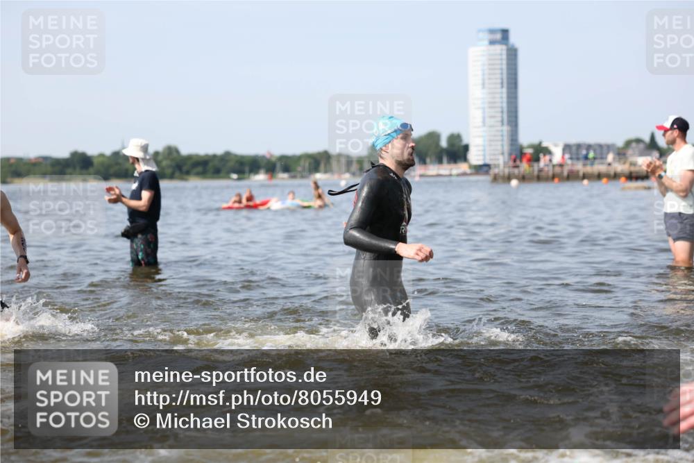 22.06.2025 - Viking Triathlon Michael Strokosch http://msf.ph/oto/8055949 22.06.2025 10:29:05 Schwimmen 7, 12, 152, 200, 310, 384, 443, 458, 604, 628, 652 meine-sportfotos.de