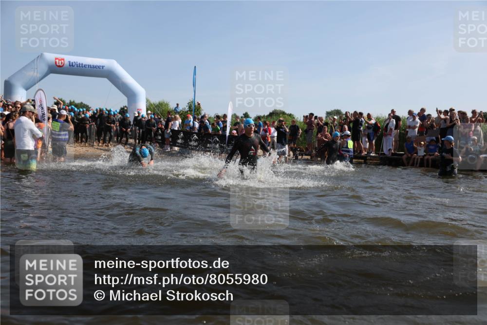 22.06.2025 - Viking Triathlon Michael Strokosch http://msf.ph/oto/8055980 22.06.2025 10:01:10 Schwimmen 12, 53, 63, 131, 147, 173, 214, 294, 330, 341, 350, 443, 444, 458, 488 meine-sportfotos.de