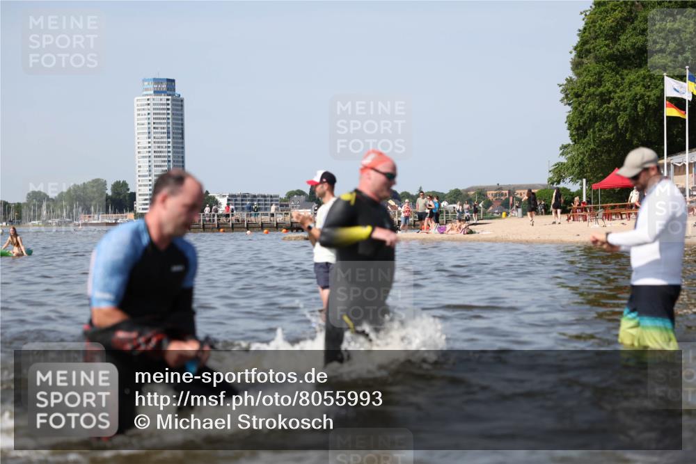 22.06.2025 - Viking Triathlon Michael Strokosch http://msf.ph/oto/8055993 22.06.2025 10:29:16 Schwimmen 7, 11, 30, 33, 200, 243, 458, 652 meine-sportfotos.de