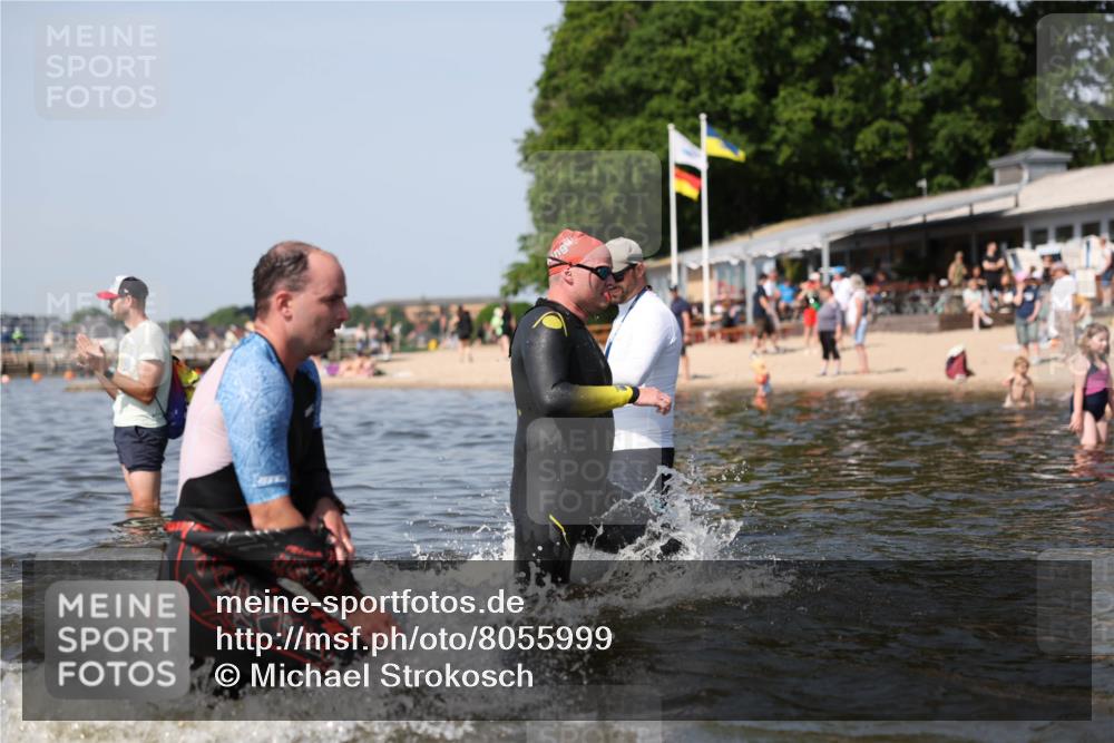 22.06.2025 - Viking Triathlon Michael Strokosch http://msf.ph/oto/8055999 22.06.2025 10:29:16 Schwimmen 7, 11, 30, 33, 200, 243, 458, 652 meine-sportfotos.de