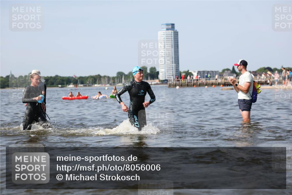 22.06.2025 - Viking Triathlon Michael Strokosch http://msf.ph/oto/8056006 22.06.2025 10:29:19 Schwimmen 7, 11, 30, 33, 243, 458, 612, 652 meine-sportfotos.de
