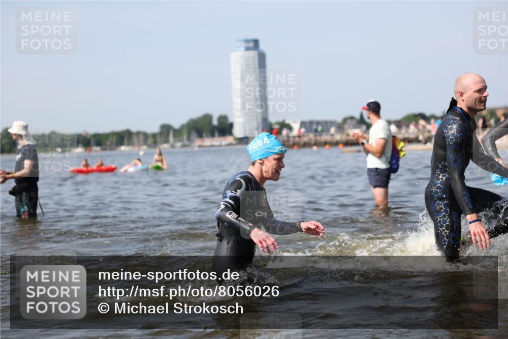 22.06.2025 - Viking Triathlon Michael Strokosch http://msf.ph/oto/8056026 22.06.2025 10:29:23 Schwimmen 6, 11, 30, 33, 243, 458, 612, 652 meine-sportfotos.de