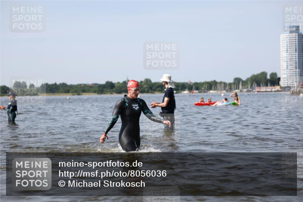 22.06.2025 - Viking Triathlon Michael Strokosch http://msf.ph/oto/8056036 22.06.2025 10:29:25 Schwimmen 6, 11, 30, 33, 243, 612 meine-sportfotos.de