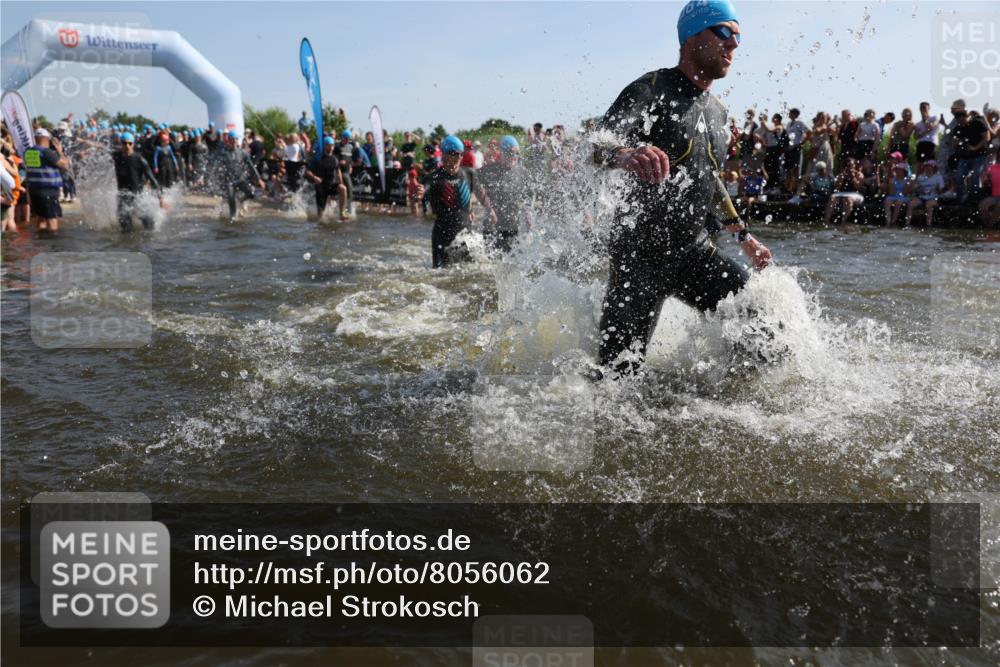 22.06.2025 - Viking Triathlon Michael Strokosch http://msf.ph/oto/8056062 22.06.2025 10:01:33 Schwimmen 99, 162, 203, 216, 224, 226, 237, 272, 381, 393, 399, 461, 507, 510, 626 meine-sportfotos.de