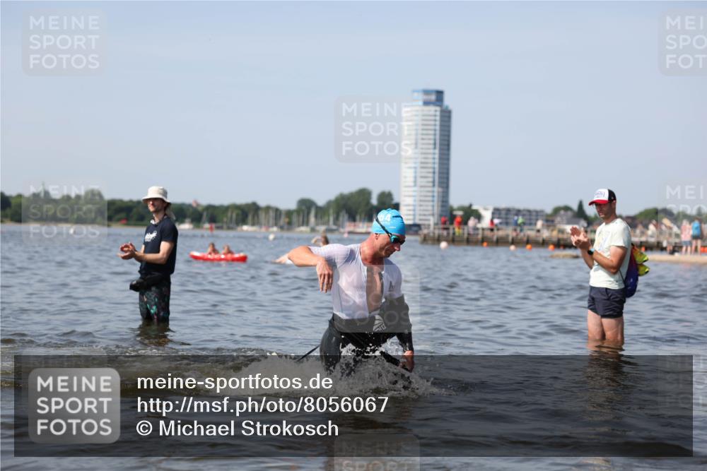 22.06.2025 - Viking Triathlon Michael Strokosch http://msf.ph/oto/8056067 22.06.2025 10:29:36 Schwimmen 6, 612 meine-sportfotos.de