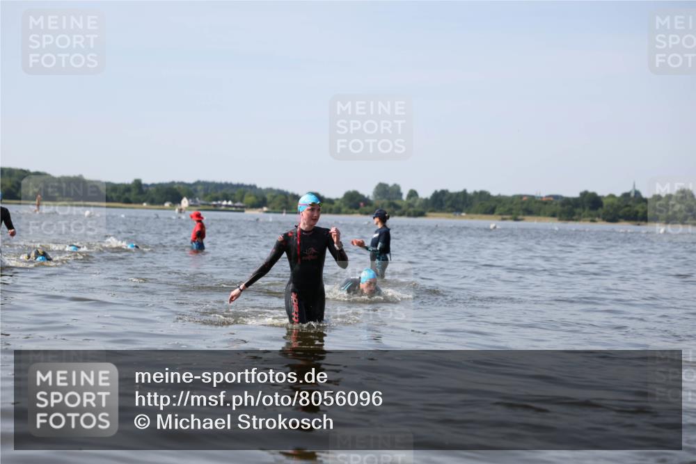 22.06.2025 - Viking Triathlon Michael Strokosch http://msf.ph/oto/8056096 22.06.2025 10:29:49 Schwimmen 264, 299, 473 meine-sportfotos.de