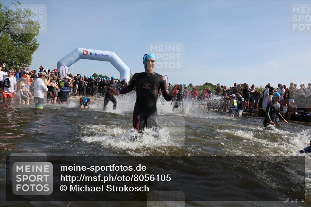 22.06.2025 - Viking Triathlon Michael Strokosch http://msf.ph/oto/8056105 22.06.2025 10:01:44 Schwimmen 19, 33, 125, 158, 170, 271, 310, 320, 344, 355, 438, 496, 555, 604 meine-sportfotos.de