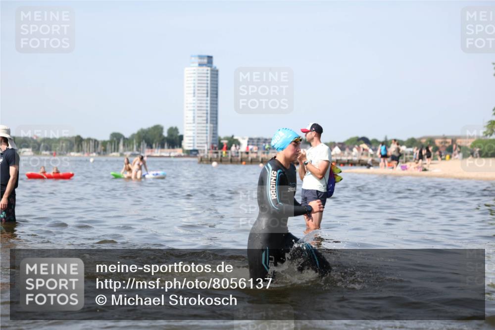 22.06.2025 - Viking Triathlon Michael Strokosch http://msf.ph/oto/8056137 22.06.2025 10:29:56 Schwimmen 175, 203, 264, 299, 473 meine-sportfotos.de