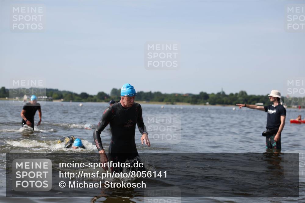 22.06.2025 - Viking Triathlon Michael Strokosch http://msf.ph/oto/8056141 22.06.2025 10:29:58 Schwimmen 175, 203, 264, 299, 374, 473 meine-sportfotos.de
