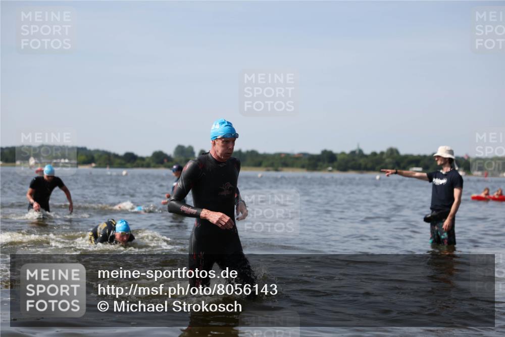 22.06.2025 - Viking Triathlon Michael Strokosch http://msf.ph/oto/8056143 22.06.2025 10:29:58 Schwimmen 175, 203, 264, 299, 374, 473 meine-sportfotos.de