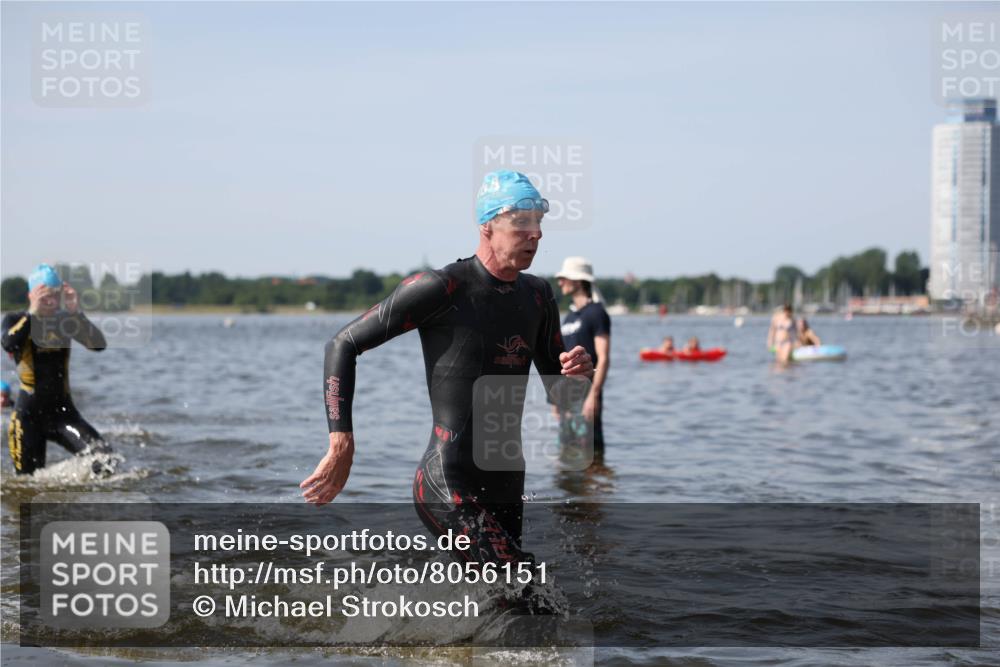 22.06.2025 - Viking Triathlon Michael Strokosch http://msf.ph/oto/8056151 22.06.2025 10:30:00 Schwimmen 175, 203, 264, 299, 374, 473 meine-sportfotos.de