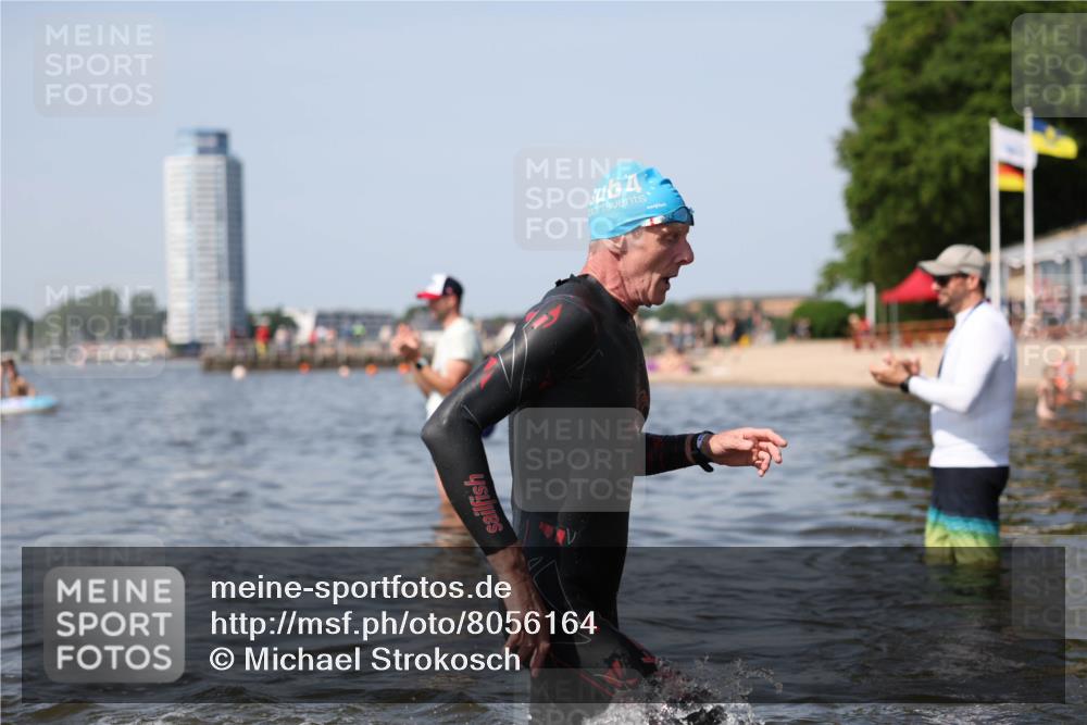 22.06.2025 - Viking Triathlon Michael Strokosch http://msf.ph/oto/8056164 22.06.2025 10:30:02 Schwimmen 175, 203, 264, 299, 374, 473 meine-sportfotos.de