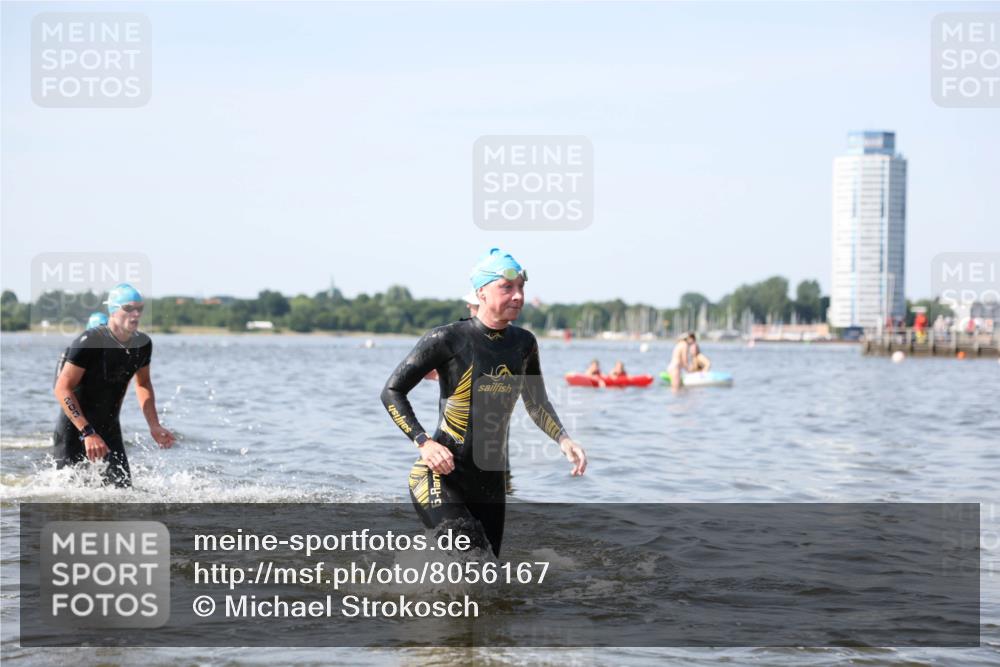 22.06.2025 - Viking Triathlon Michael Strokosch http://msf.ph/oto/8056167 22.06.2025 10:30:03 Schwimmen 175, 203, 264, 299, 374, 473 meine-sportfotos.de