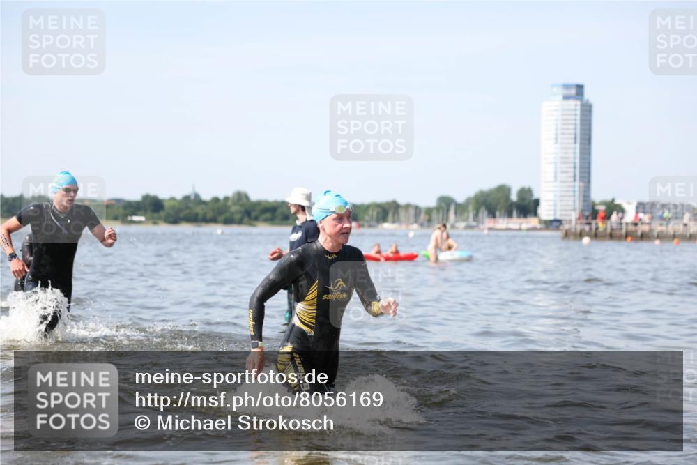 22.06.2025 - Viking Triathlon Michael Strokosch http://msf.ph/oto/8056169 22.06.2025 10:30:04 Schwimmen 175, 203, 264, 299, 374, 473 meine-sportfotos.de