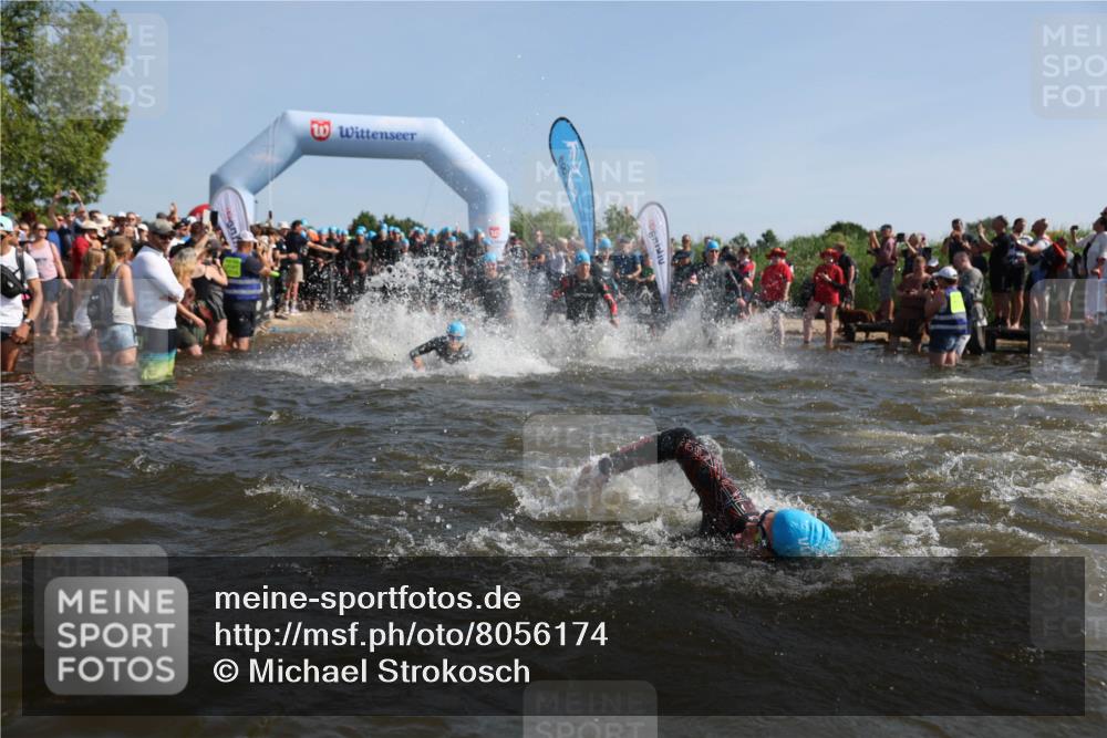 22.06.2025 - Viking Triathlon Michael Strokosch http://msf.ph/oto/8056174 22.06.2025 10:02:09 Schwimmen 21, 107, 127, 137, 139, 149, 207, 247, 309, 365, 382, 387, 415, 492, 522 meine-sportfotos.de