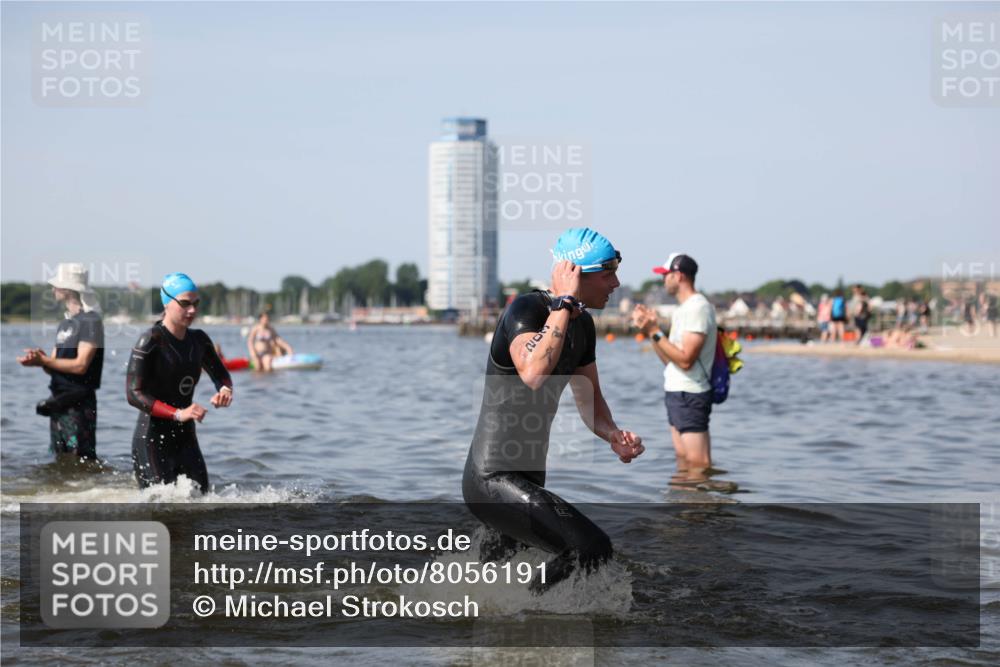 22.06.2025 - Viking Triathlon Michael Strokosch http://msf.ph/oto/8056191 22.06.2025 10:30:07 Schwimmen 132, 175, 203, 264, 374, 491, 626 meine-sportfotos.de