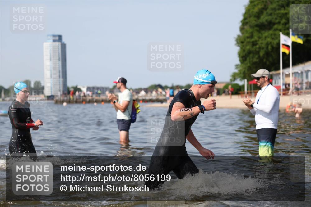 22.06.2025 - Viking Triathlon Michael Strokosch http://msf.ph/oto/8056199 22.06.2025 10:30:08 Schwimmen 132, 175, 203, 264, 374, 381, 491, 626 meine-sportfotos.de