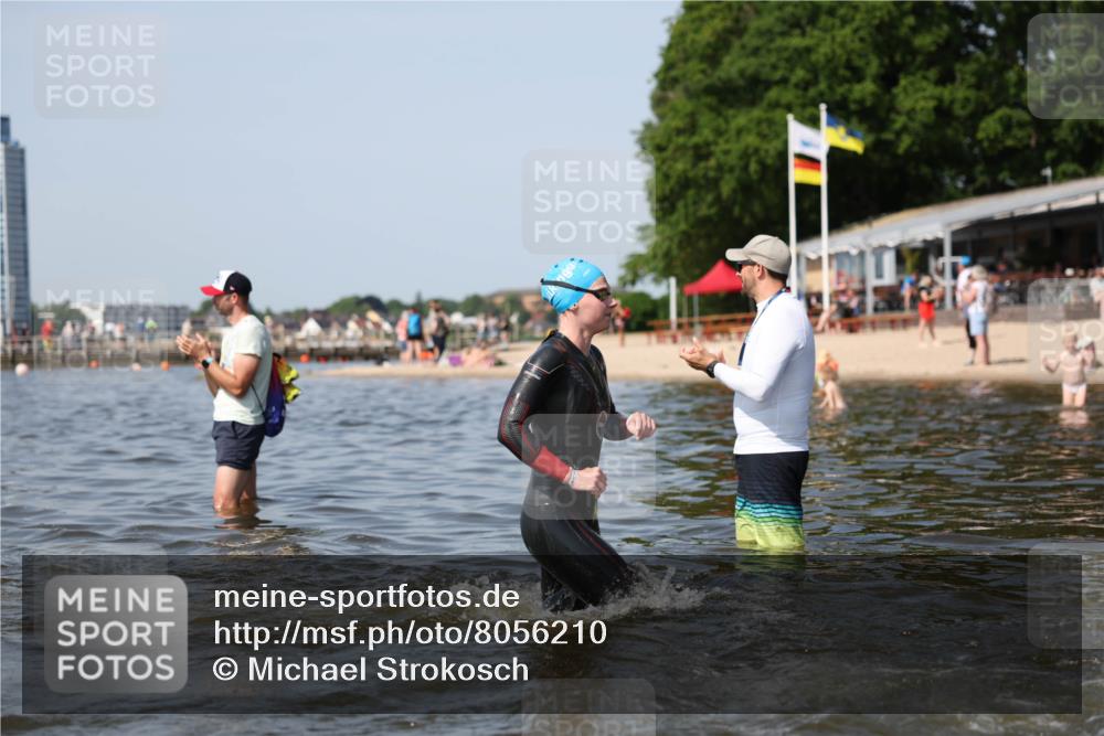 22.06.2025 - Viking Triathlon Michael Strokosch http://msf.ph/oto/8056210 22.06.2025 10:30:10 Schwimmen 132, 175, 203, 264, 374, 381, 491, 626 meine-sportfotos.de