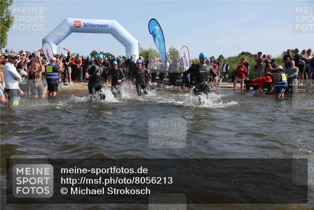 22.06.2025 - Viking Triathlon Michael Strokosch http://msf.ph/oto/8056213 22.06.2025 10:02:21 Schwimmen 21, 75, 78, 103, 139, 180, 207, 255, 265, 283, 309, 331, 382, 464, 469 meine-sportfotos.de