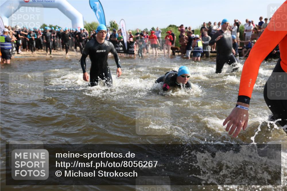 22.06.2025 - Viking Triathlon Michael Strokosch http://msf.ph/oto/8056267 22.06.2025 10:02:31 Schwimmen 78, 103, 114, 180, 188, 189, 193, 265, 283, 297, 513, 520, 532, 546, 549 meine-sportfotos.de