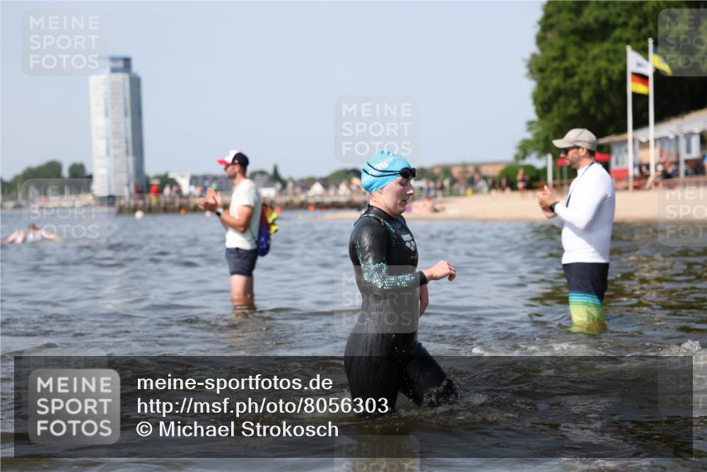 22.06.2025 - Viking Triathlon Michael Strokosch http://msf.ph/oto/8056303 22.06.2025 10:30:33 Schwimmen 13, 188, 393, 551, 651 meine-sportfotos.de