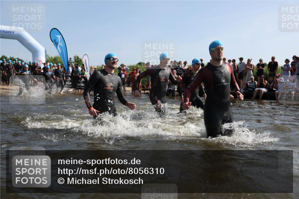 22.06.2025 - Viking Triathlon Michael Strokosch http://msf.ph/oto/8056310 22.06.2025 10:02:43 Schwimmen 98, 114, 161, 193, 264, 323, 366, 427, 429, 430, 486, 513, 546, 552 meine-sportfotos.de