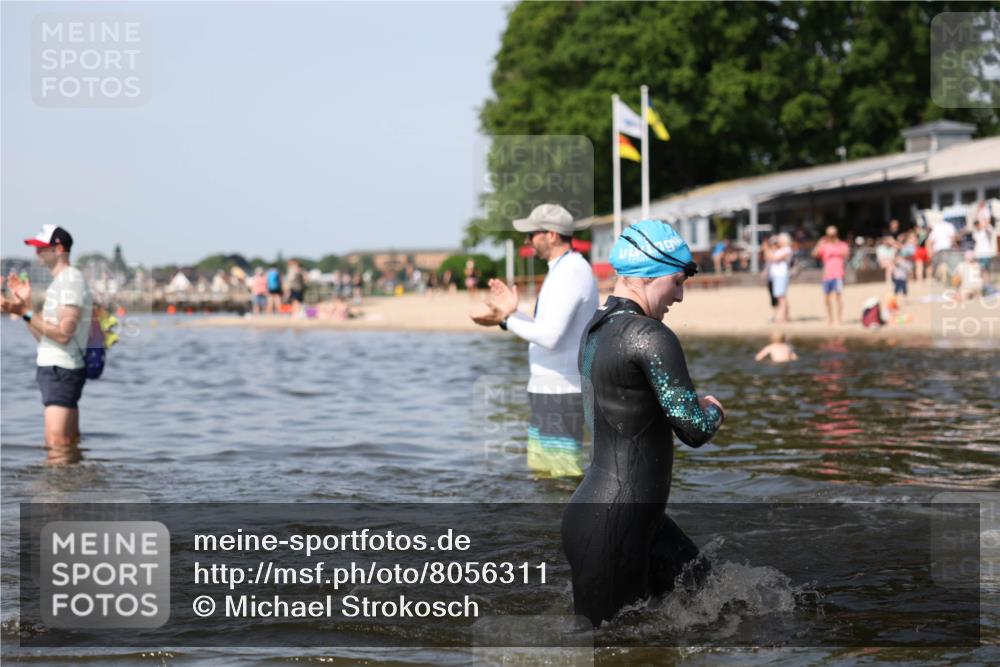 22.06.2025 - Viking Triathlon Michael Strokosch http://msf.ph/oto/8056311 22.06.2025 10:30:34 Schwimmen 13, 188, 393, 551, 651 meine-sportfotos.de
