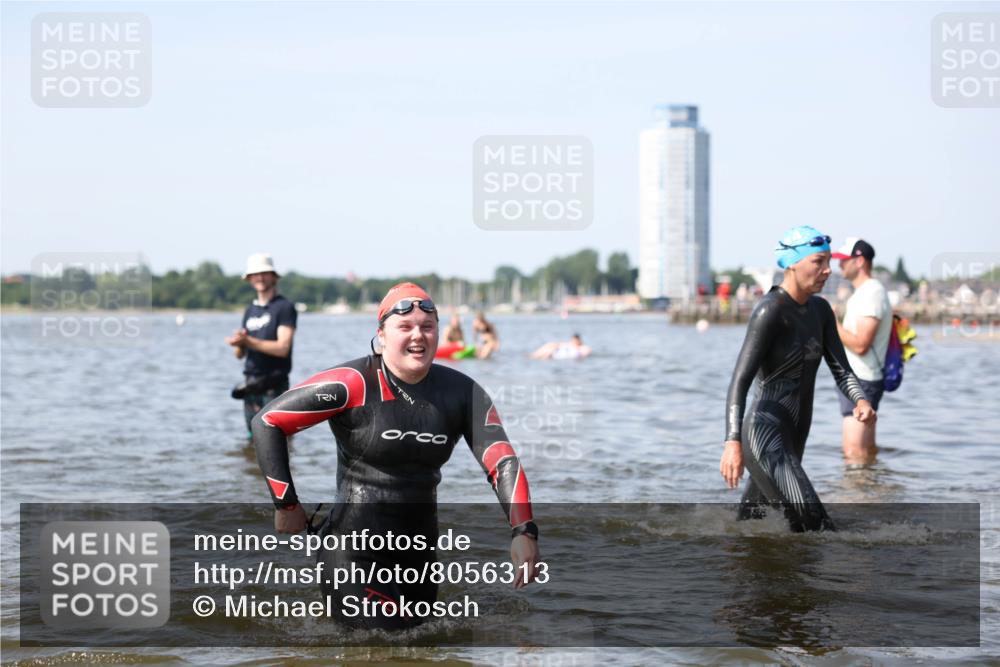 22.06.2025 - Viking Triathlon Michael Strokosch http://msf.ph/oto/8056313 22.06.2025 10:30:36 Schwimmen 13, 188, 393, 551, 651 meine-sportfotos.de