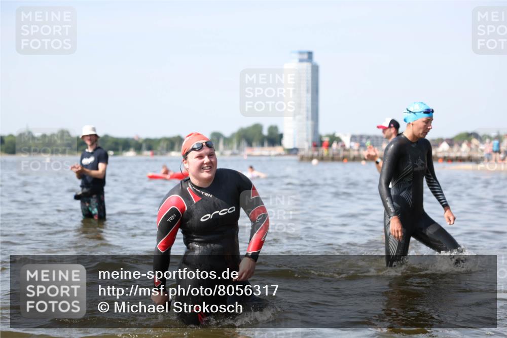 22.06.2025 - Viking Triathlon Michael Strokosch http://msf.ph/oto/8056317 22.06.2025 10:30:36 Schwimmen 13, 188, 393, 551, 651 meine-sportfotos.de