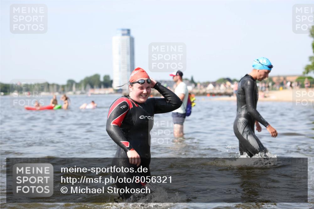 22.06.2025 - Viking Triathlon Michael Strokosch http://msf.ph/oto/8056321 22.06.2025 10:30:37 Schwimmen 13, 188, 393, 551, 630, 651 meine-sportfotos.de