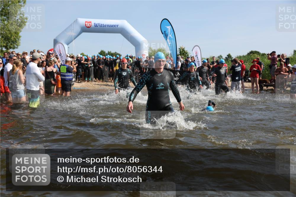 22.06.2025 - Viking Triathlon Michael Strokosch http://msf.ph/oto/8056344 22.06.2025 10:02:59 Schwimmen 5, 40, 43, 47, 101, 154, 164, 177, 204, 233, 340, 349, 398, 475, 478, 548, 554, 602, 608, 632 meine-sportfotos.de