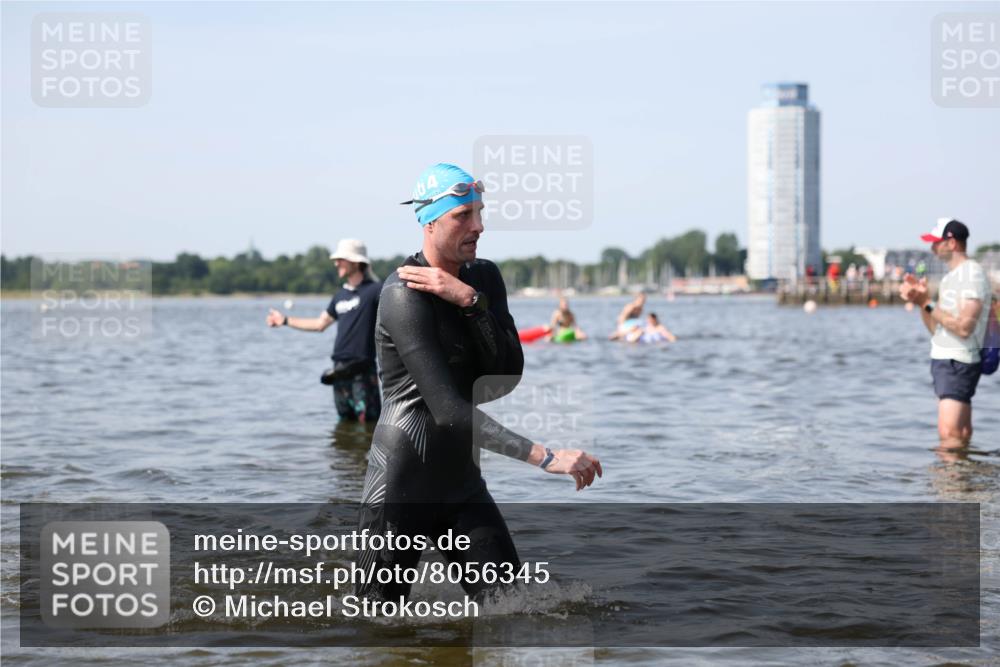 22.06.2025 - Viking Triathlon Michael Strokosch http://msf.ph/oto/8056345 22.06.2025 10:30:42 Schwimmen 13, 162, 188, 444, 551, 630, 651 meine-sportfotos.de