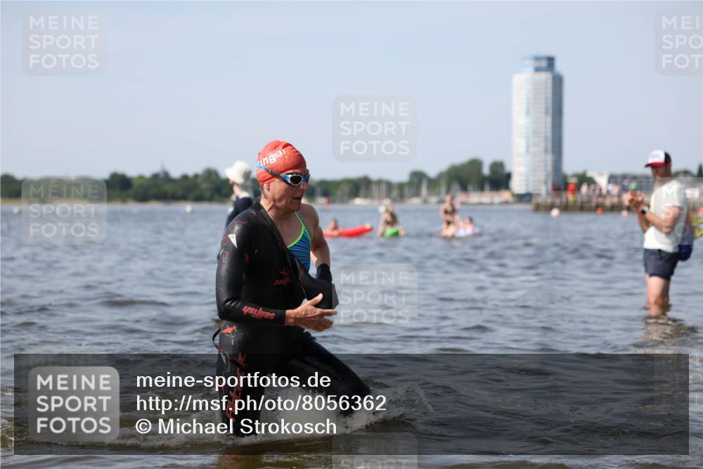 22.06.2025 - Viking Triathlon Michael Strokosch http://msf.ph/oto/8056362 22.06.2025 10:30:47 Schwimmen 13, 45, 162, 188, 444, 630, 651 meine-sportfotos.de