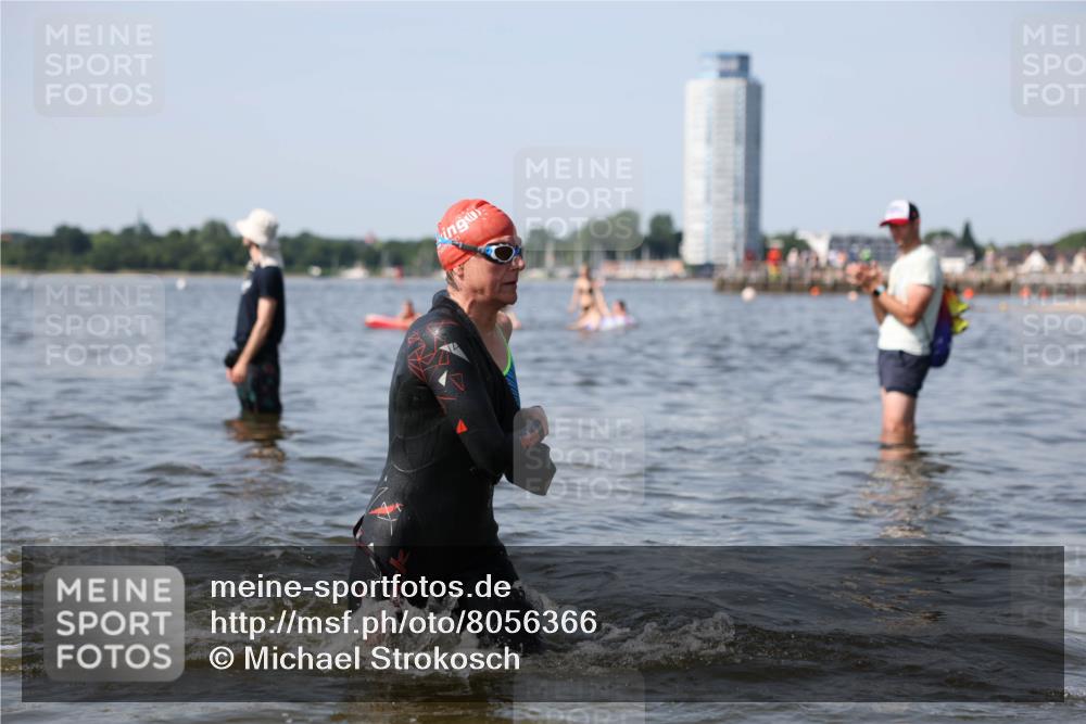 22.06.2025 - Viking Triathlon Michael Strokosch http://msf.ph/oto/8056366 22.06.2025 10:30:47 Schwimmen 13, 45, 162, 188, 444, 630, 651 meine-sportfotos.de