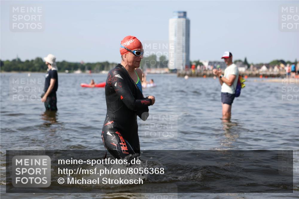 22.06.2025 - Viking Triathlon Michael Strokosch http://msf.ph/oto/8056368 22.06.2025 10:30:47 Schwimmen 13, 45, 162, 188, 444, 630, 651 meine-sportfotos.de