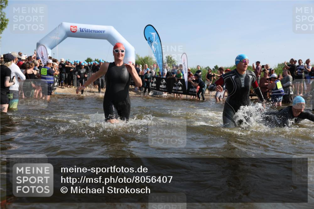 22.06.2025 - Viking Triathlon Michael Strokosch http://msf.ph/oto/8056407 22.06.2025 10:03:18 Schwimmen 20, 34, 89, 134, 163, 187, 208, 229, 334, 348, 505, 524, 540, 636, 660 meine-sportfotos.de