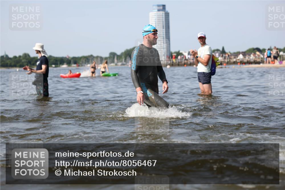 22.06.2025 - Viking Triathlon Michael Strokosch http://msf.ph/oto/8056467 22.06.2025 10:31:09 Schwimmen 216, 237, 330, 347, 352, 510, 549 meine-sportfotos.de
