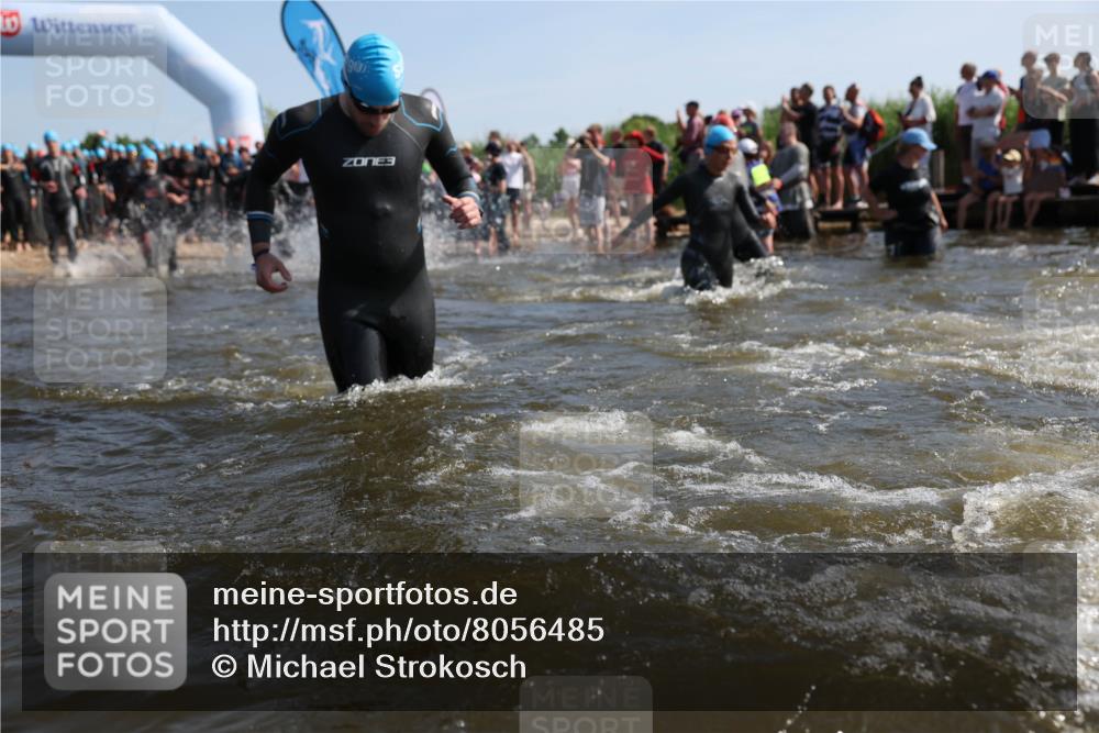 22.06.2025 - Viking Triathlon Michael Strokosch http://msf.ph/oto/8056485 22.06.2025 10:03:38 Schwimmen 42, 58, 62, 79, 148, 179, 182, 221, 434, 454, 556, 619, 635, 645, 659 meine-sportfotos.de