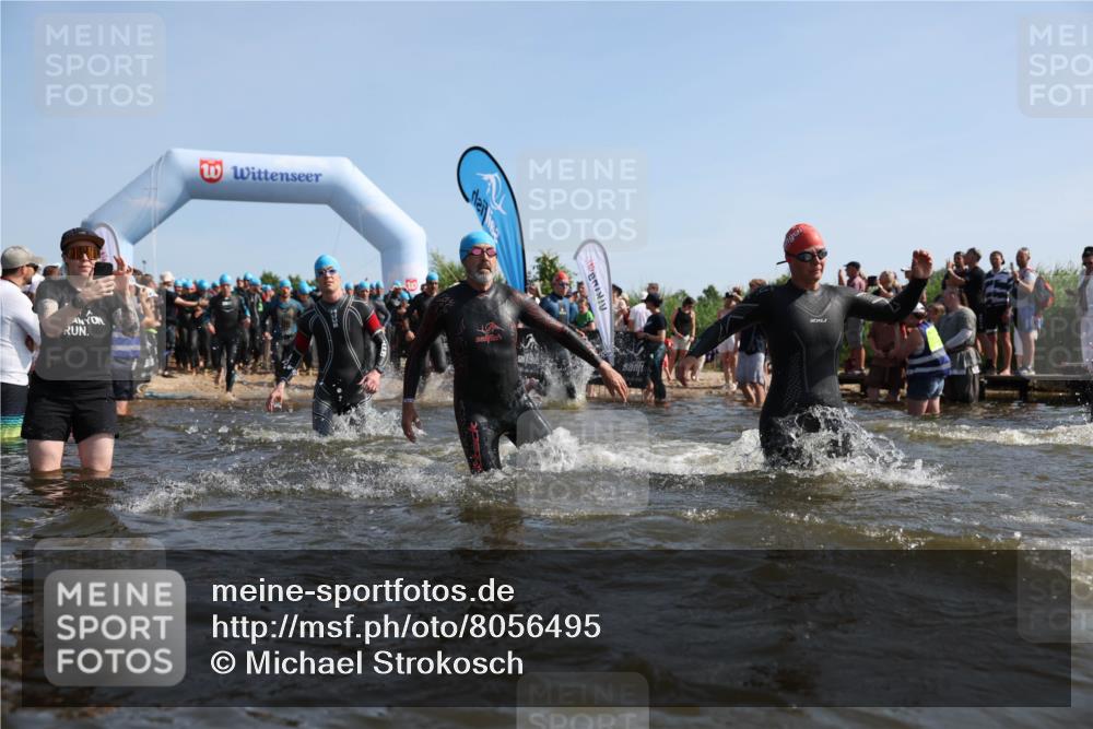 22.06.2025 - Viking Triathlon Michael Strokosch http://msf.ph/oto/8056495 22.06.2025 10:03:42 Schwimmen 58, 62, 79, 108, 148, 157, 179, 296, 434, 456, 619, 635, 645, 648, 659 meine-sportfotos.de
