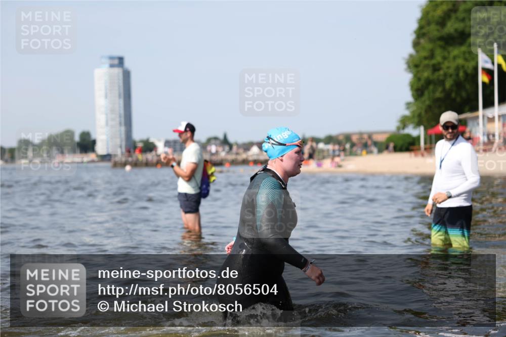 22.06.2025 - Viking Triathlon Michael Strokosch http://msf.ph/oto/8056504 22.06.2025 10:31:23 Schwimmen 3, 8, 216, 236, 311, 469, 613 meine-sportfotos.de