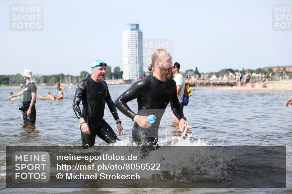 22.06.2025 - Viking Triathlon Michael Strokosch http://msf.ph/oto/8056522 22.06.2025 10:31:27 Schwimmen 3, 8, 236, 311, 340, 469, 613, 648 meine-sportfotos.de