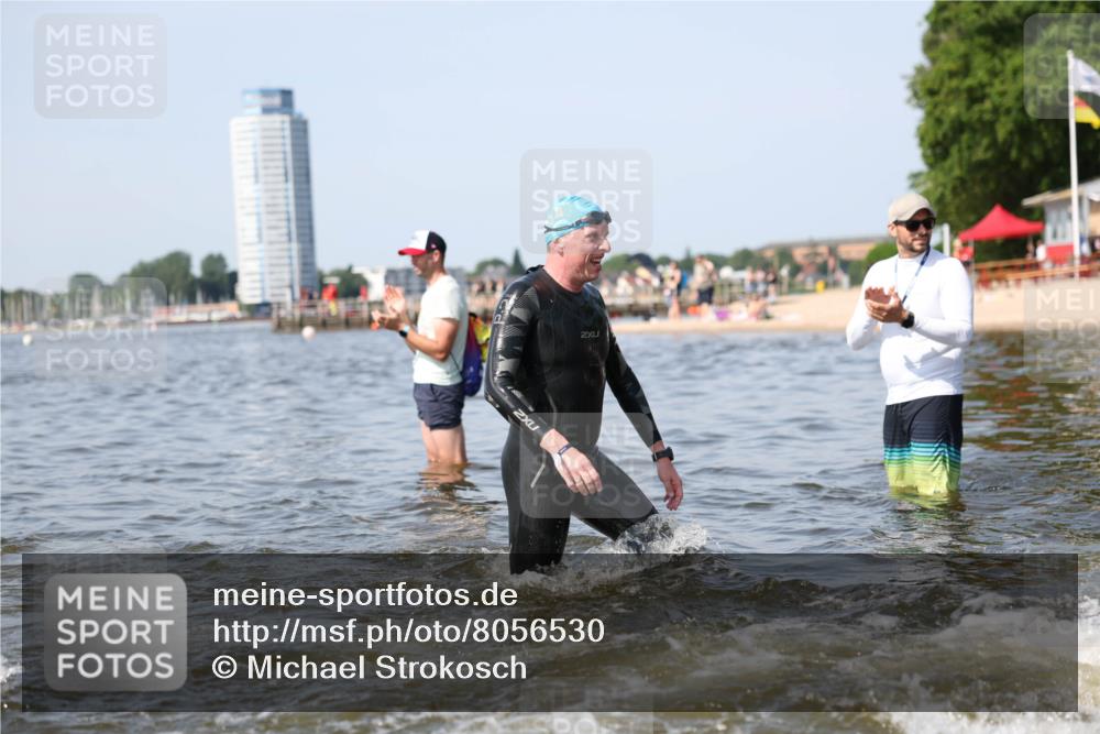 22.06.2025 - Viking Triathlon Michael Strokosch http://msf.ph/oto/8056530 22.06.2025 10:31:28 Schwimmen 3, 8, 236, 311, 340, 469, 613, 648 meine-sportfotos.de